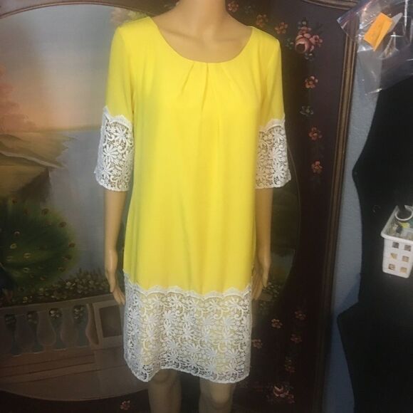Gianni Bini Sheath Dress Yellow with Lace - Picture 3 of 10